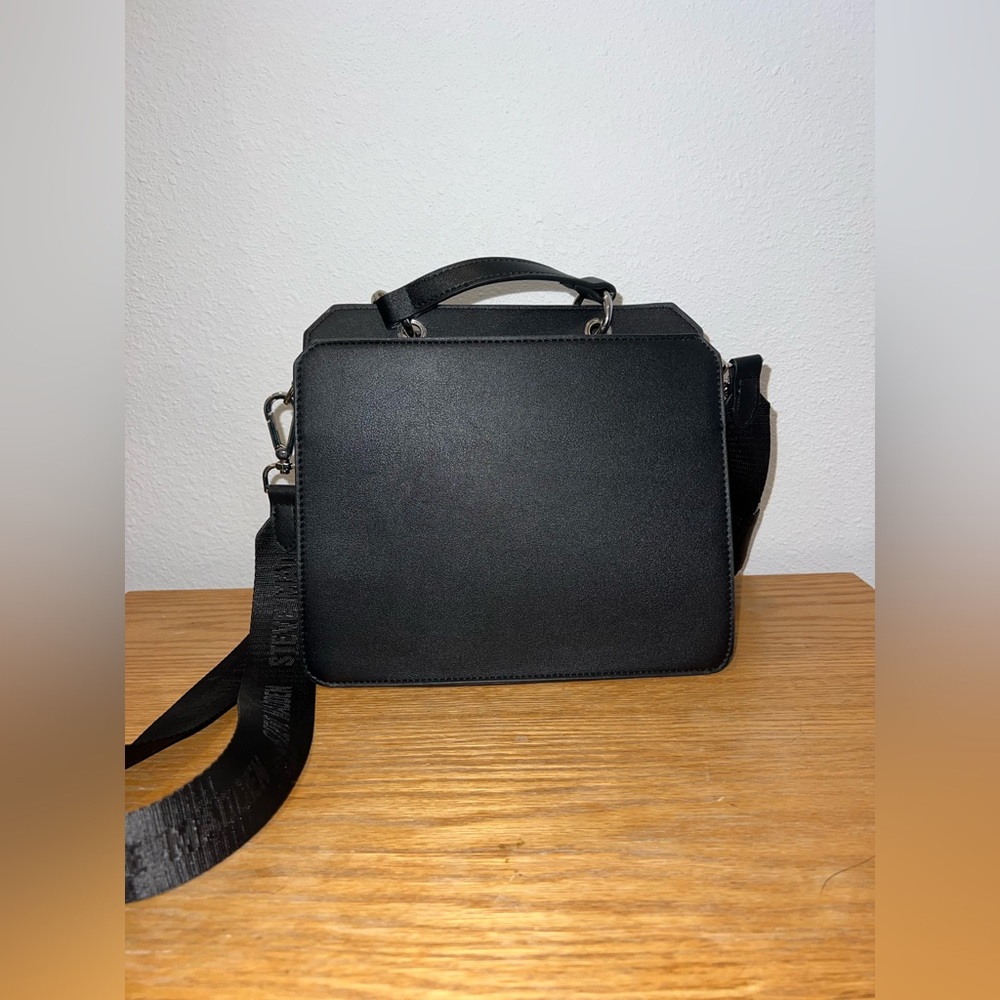 Steve Madden purse - Picture 4 of 7